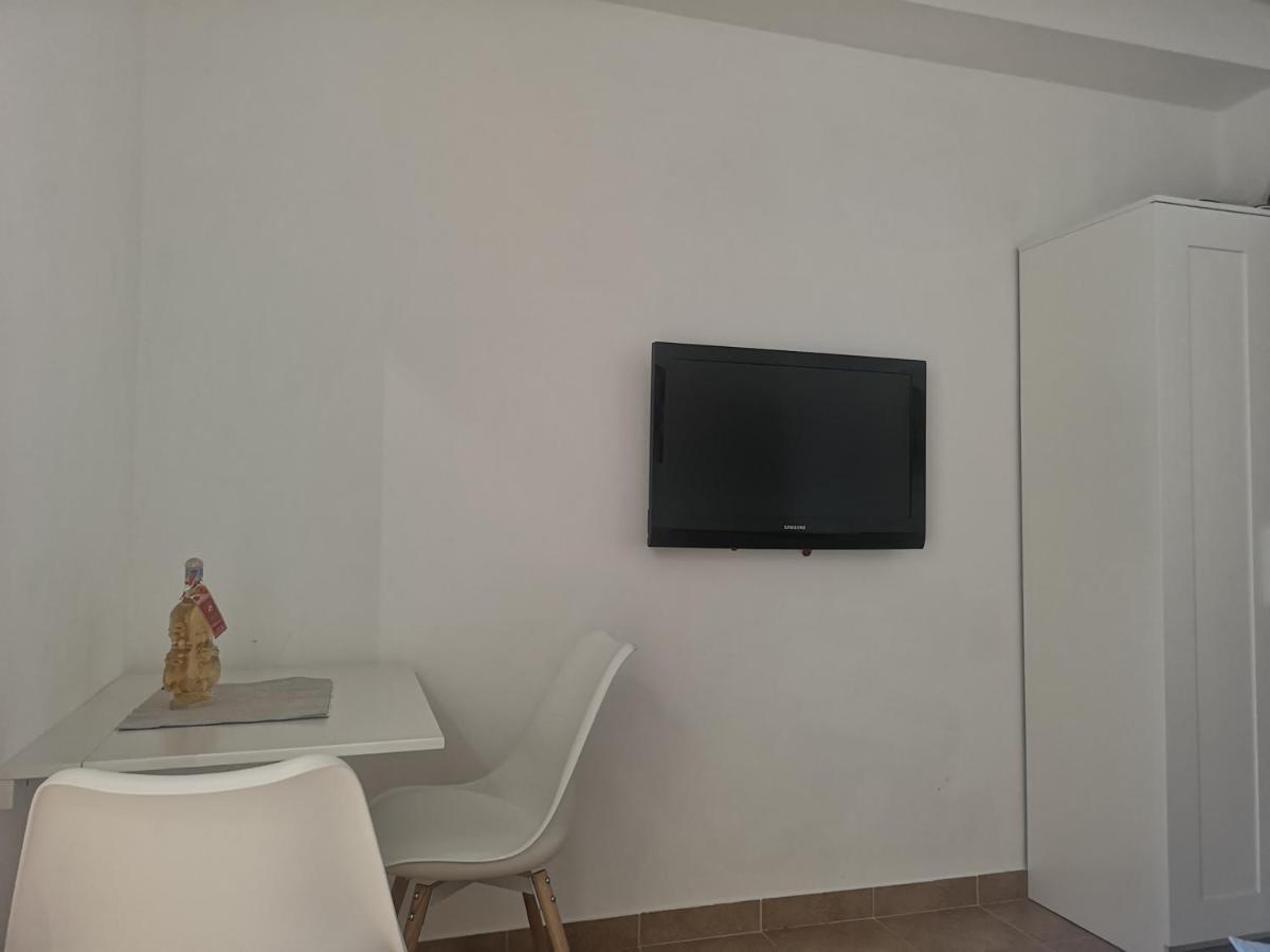 Apartments Tri Palme Baška Voda Extérieur photo