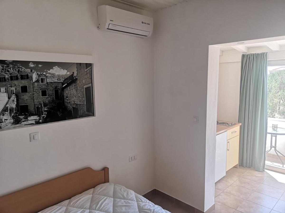 Apartments Tri Palme Baška Voda Extérieur photo