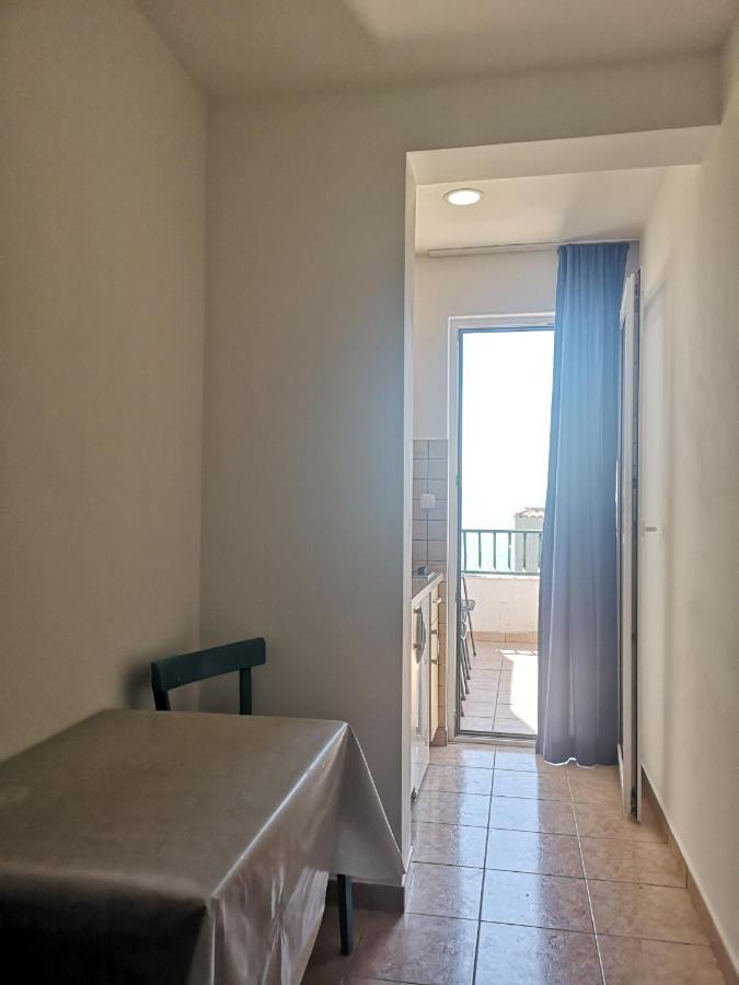 Apartments Tri Palme Baška Voda Extérieur photo