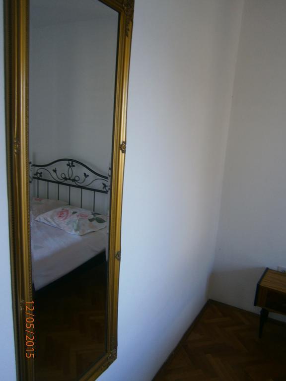 Apartments Tri Palme Baška Voda Chambre photo