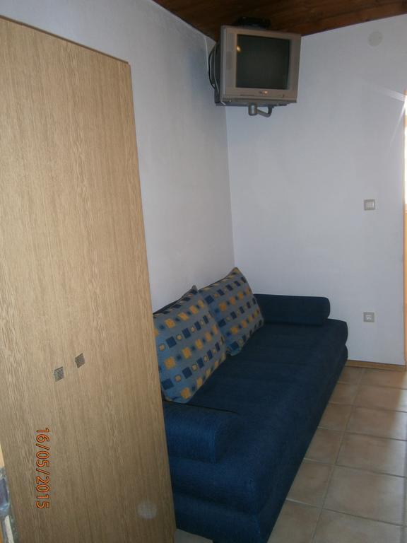 Apartments Tri Palme Baška Voda Chambre photo