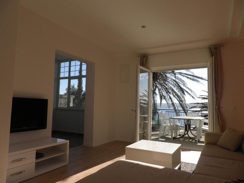Apartments Tri Palme Baška Voda Chambre photo
